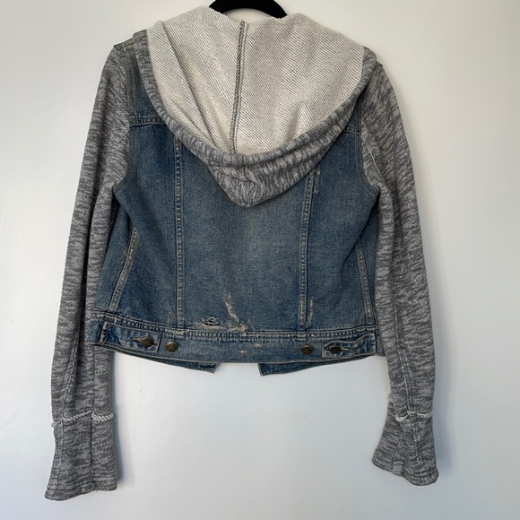Free People Jean jacket with built-in hoodie US SMALL - Picture 6 of 12